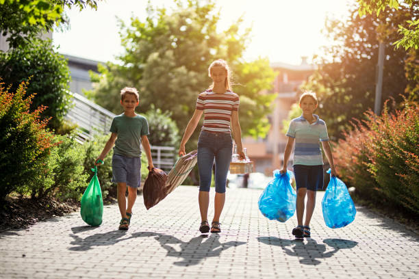 Best Yard Waste Removal  in Smithville Sanders, IN