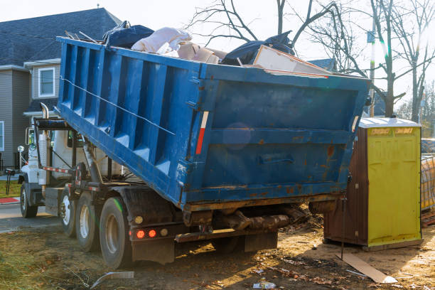 Best Local Junk Hauling  in Smithville Sanders, IN